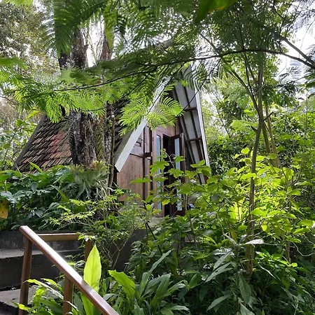 Sang Natha Lodge Tjatur Extérieur photo