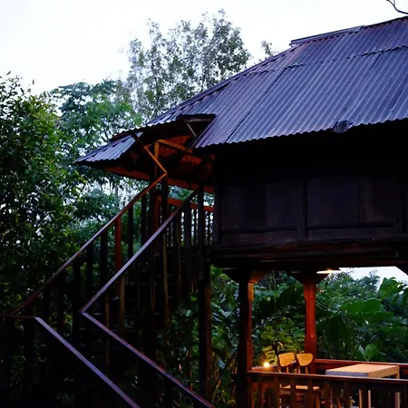 Sang Natha Lodge Tjatur Extérieur photo