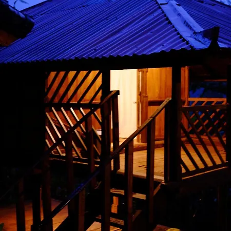 Sang Natha Lodge Tjatur Extérieur photo