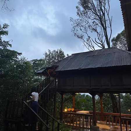 Sang Natha Lodge Tjatur Extérieur photo
