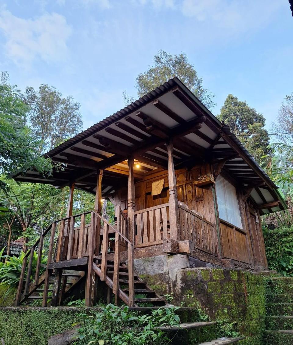Sang Natha Lodge