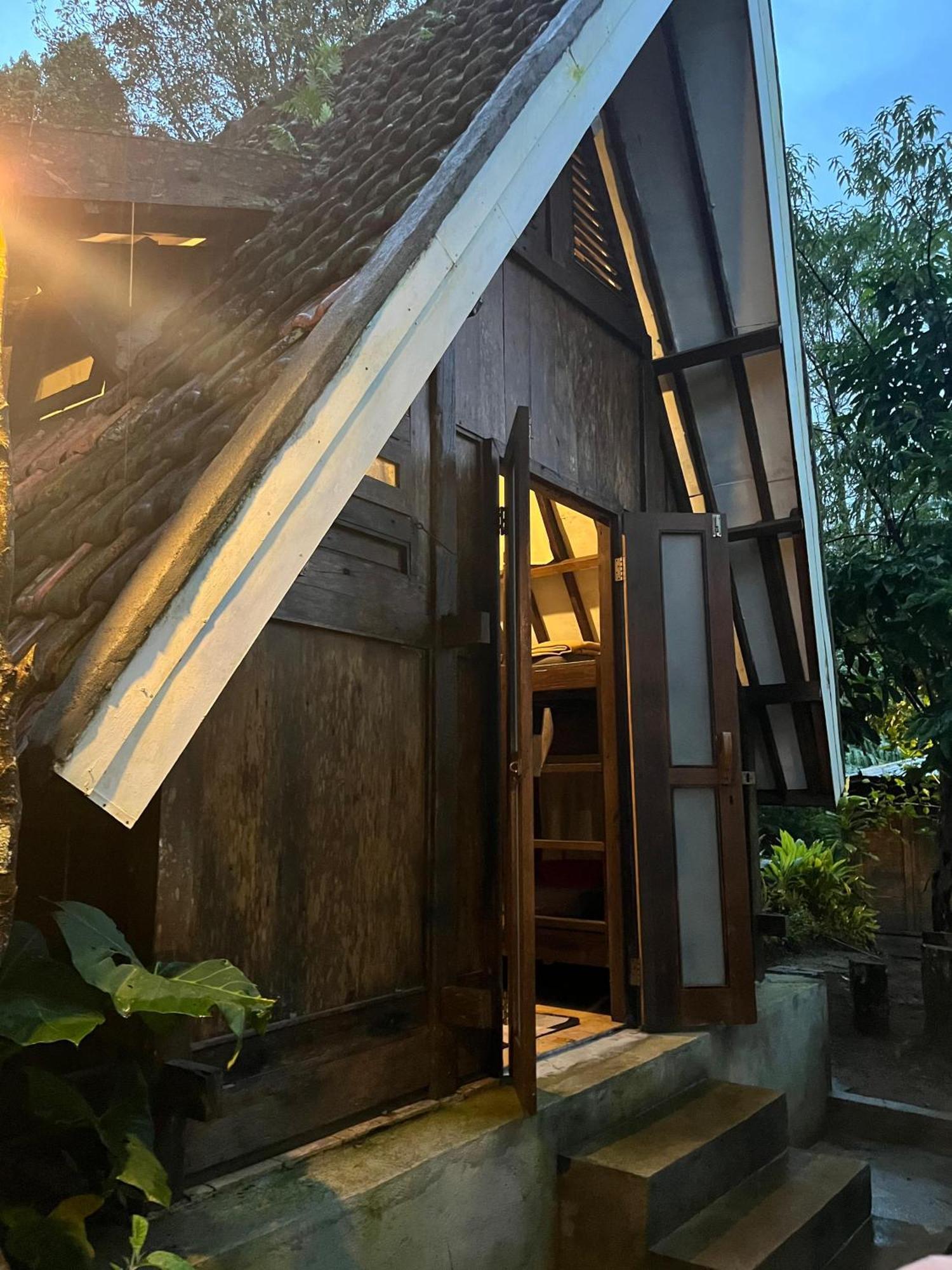 Sang Natha Lodge